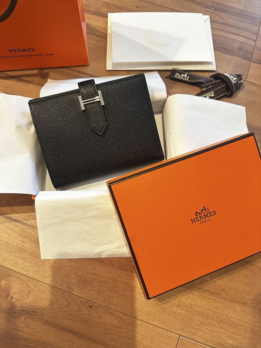 新品未使用保管品　正規品　エルメスHERMES ベアンコンパクト　2つ折り　ノアール　貴重なB刻印 ブラック　クリスマスプレゼント