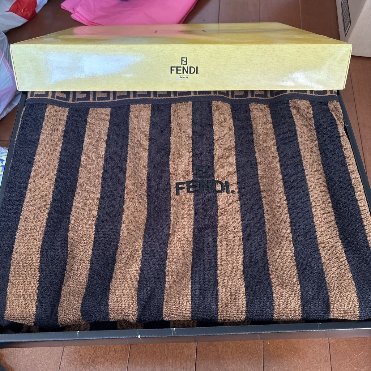 A+ (新品・未使用(ワケあり))】FENDI フェンディ ズッカ柄 ブラウン