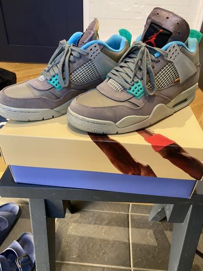 値段 29cm 新品 ナイキ クリムゾン サンダー レッド 4 エアジョーダン スニーカー 値段 29cm 新品 ナイキ クリムゾン サンダー レッド 4 エアジョーダン スニーカー