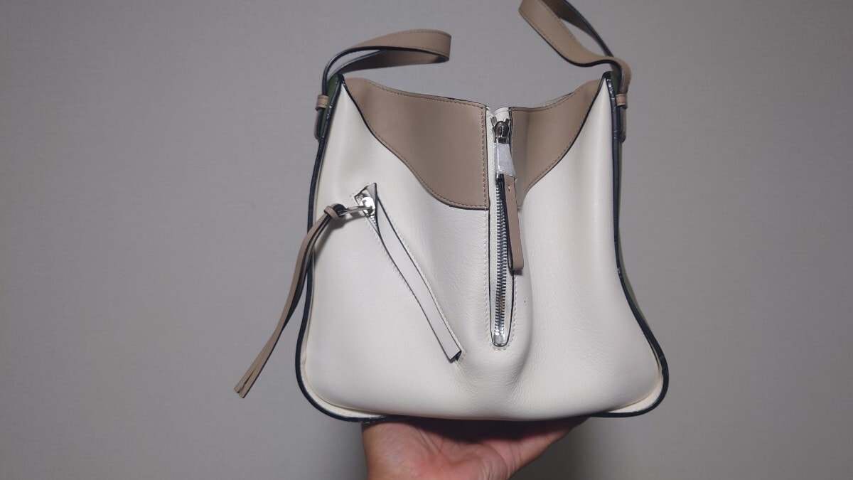 未使用品　ロエベ　loewe ハンモック　コンパクト　