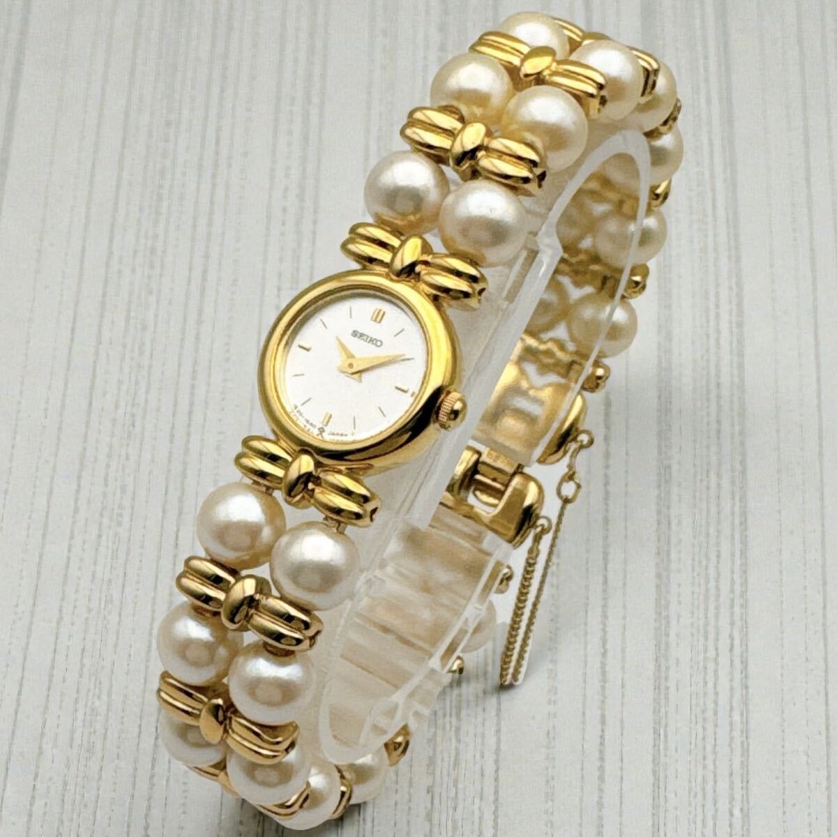 【希少】SEIKO セイコー ゴールド ブレスレット ドレスウォッチ 腕時計 目立った傷や汚れなし】【希少】SEIKO セイコー パール ドレスウォッチ
