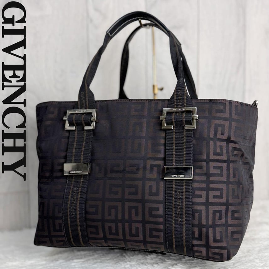 B (目立った傷や汚れなし)】美品 A4可 Givenchy ジバンシー 4G B (目立った傷や汚れなし)】美品 A4可 Givenchy ジバンシー 4G