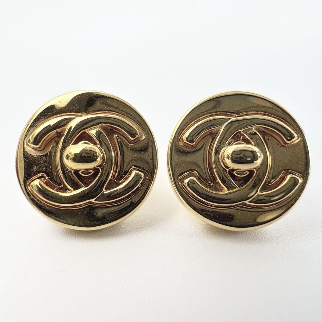 CHANEL シャネル ココマーク ターンロック調 イヤリング ゴールド 未使用