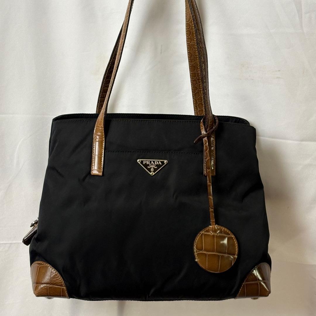 PRADAナイロン三角ロゴクロコレザーブラック×ブラウントートハンドバッグ南京錠