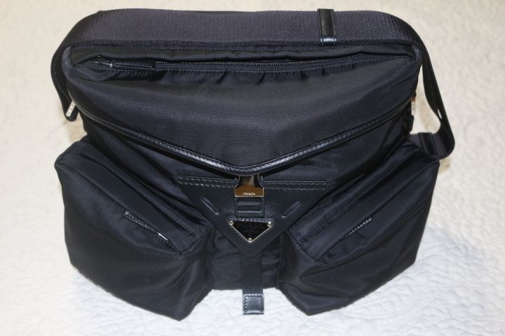 PRADA　Re-Nylon xレザー ショルダーバッグ　ブラック　現行　美品 正規店購入品　レシート等付属
