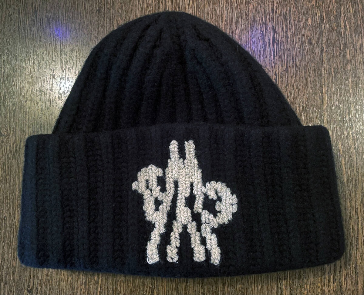 A (未使用に近い)】☆ 激レア ☆ MONCLER 手編みロゴ ニット帽 ニット