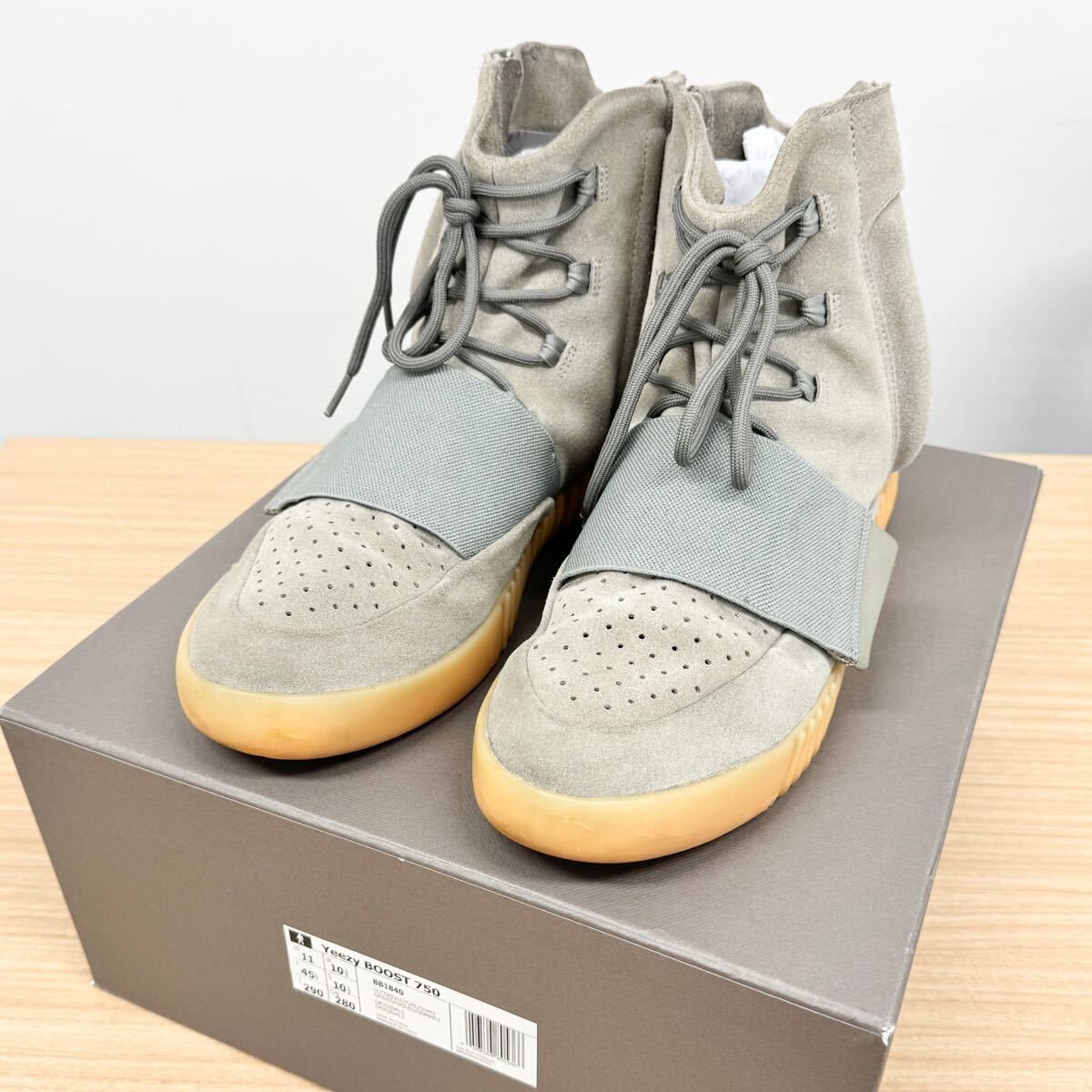 名作レア美品アディダス YEEZY BOOST 750イージーブースト　カニエウエスト スニーカーオリジナル