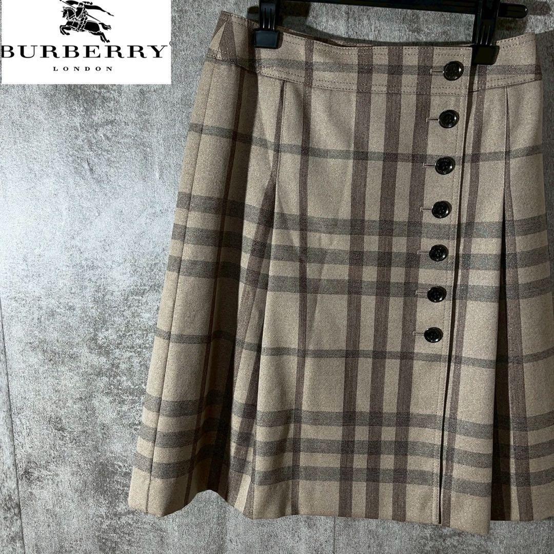 [大人気]　バーバリー　スカート　ノバチェック柄　ボタン　ボーダー