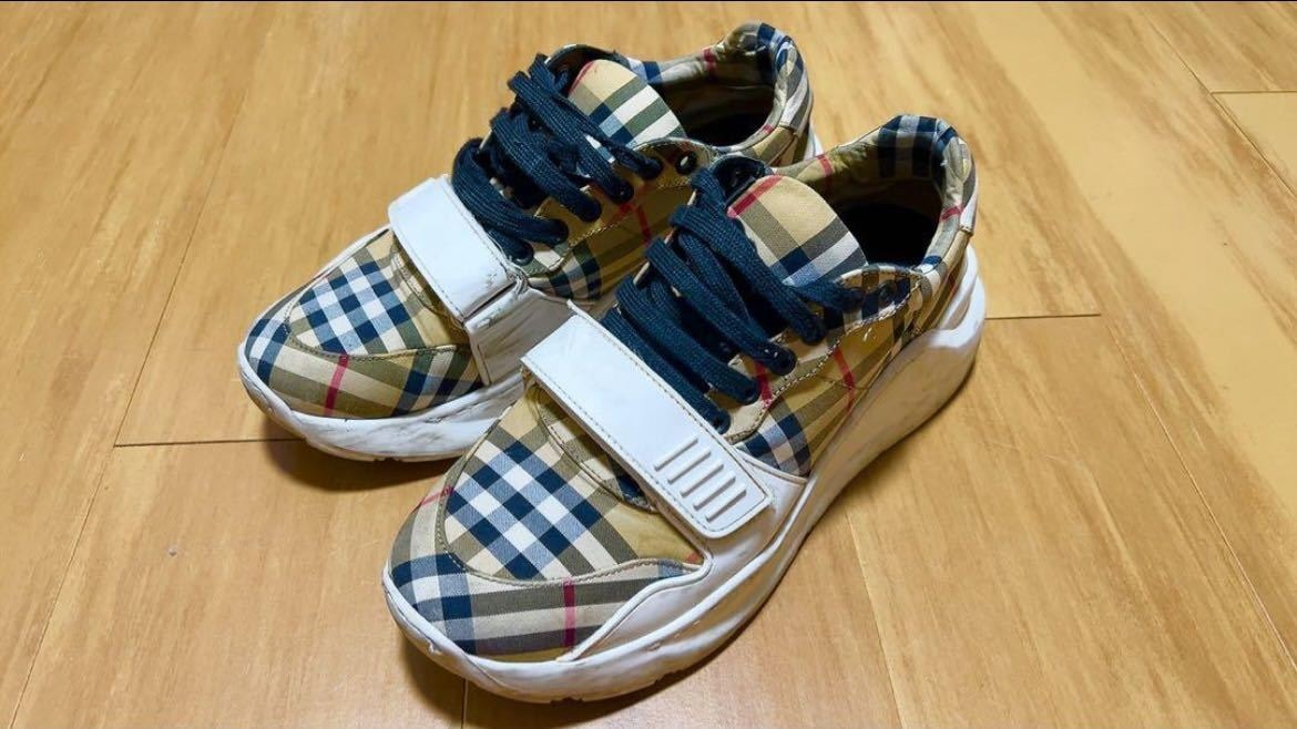 C (やや傷や汚れあり)】BURBERRY バーバリー ローカット C (やや傷や汚れあり)】BURBERRY バーバリー ローカット