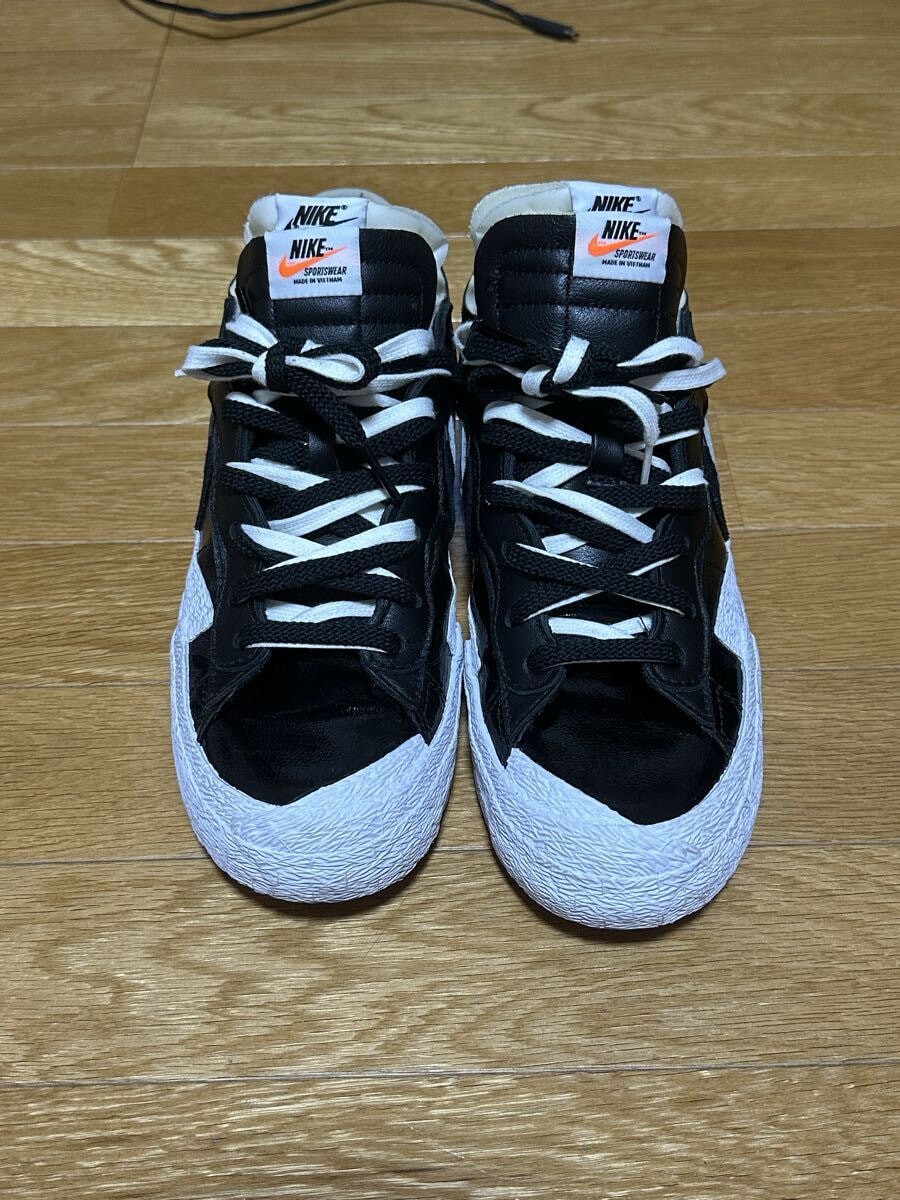 サカイ × ナイキ ブレーザー ロー "ブラック パテント レザー"