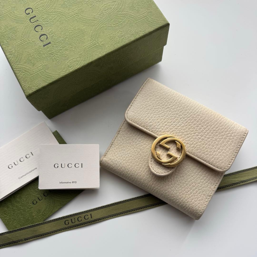 【極上美品】 191 GUCCI グッチ インターロッキング 2つ折り 財布