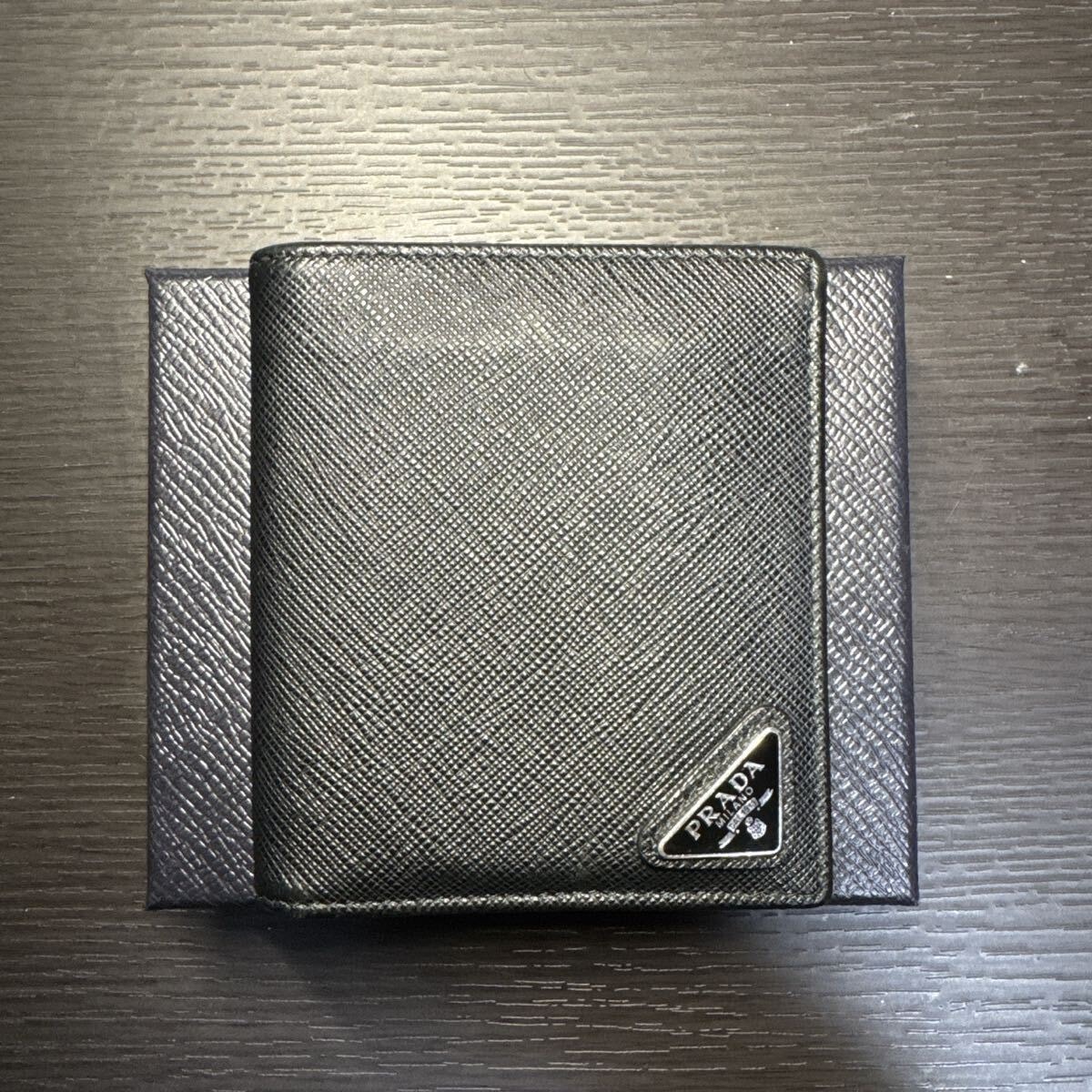 PRADA プラダ サフィアーノレザー 二つ折り財布 ブラック