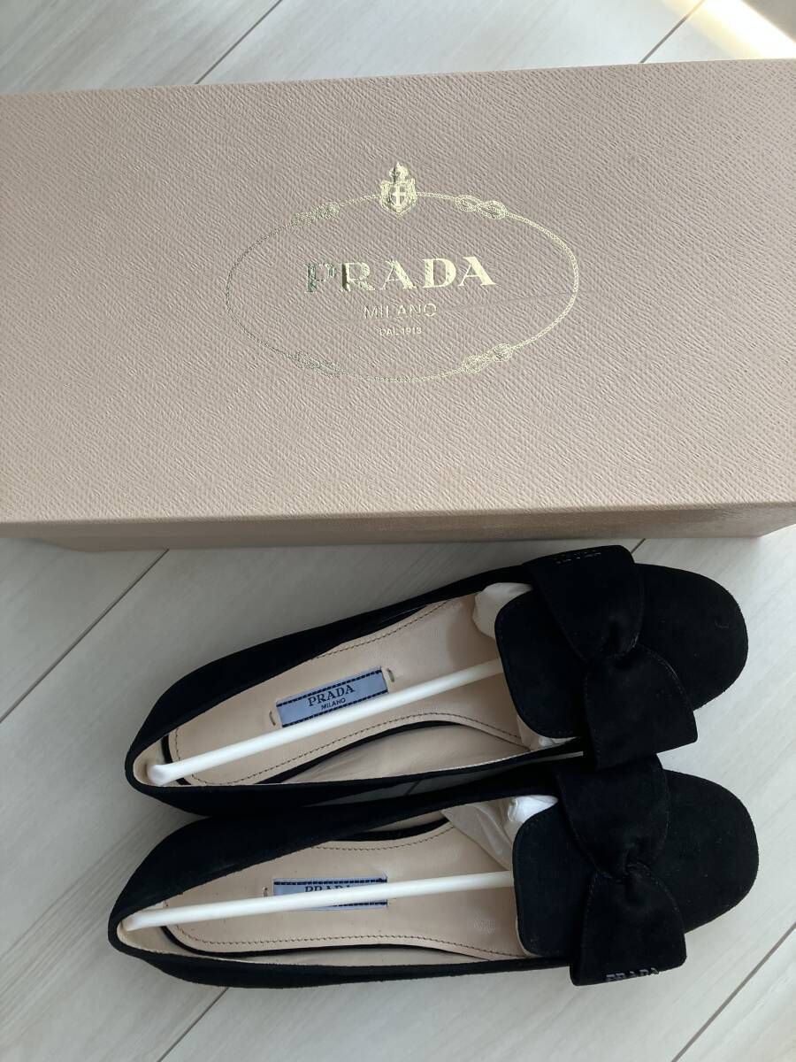 未使用　PRADA　フラットシューズ