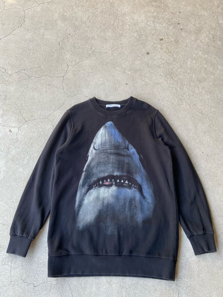 GIVENCHY ARCHIVE SHARK PRINT BLACK SWEAT