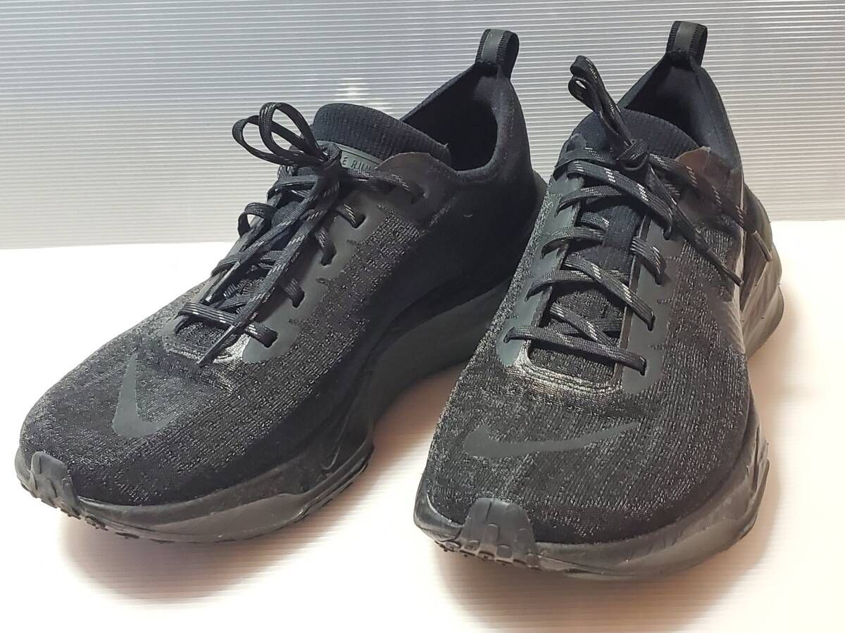 中古 並品 29.5 US11.5 インヴィンシブル ivincble 3 オールブラック スニーカー ランニングシューズ ナイキ NIKE