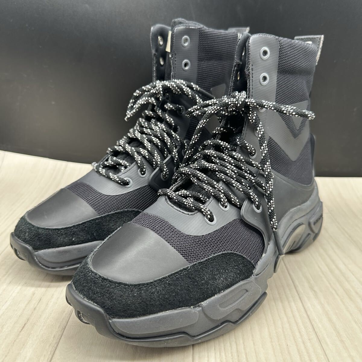 【美品】DIESEL ディーゼル S-KIPPER MID LACE スニーカー