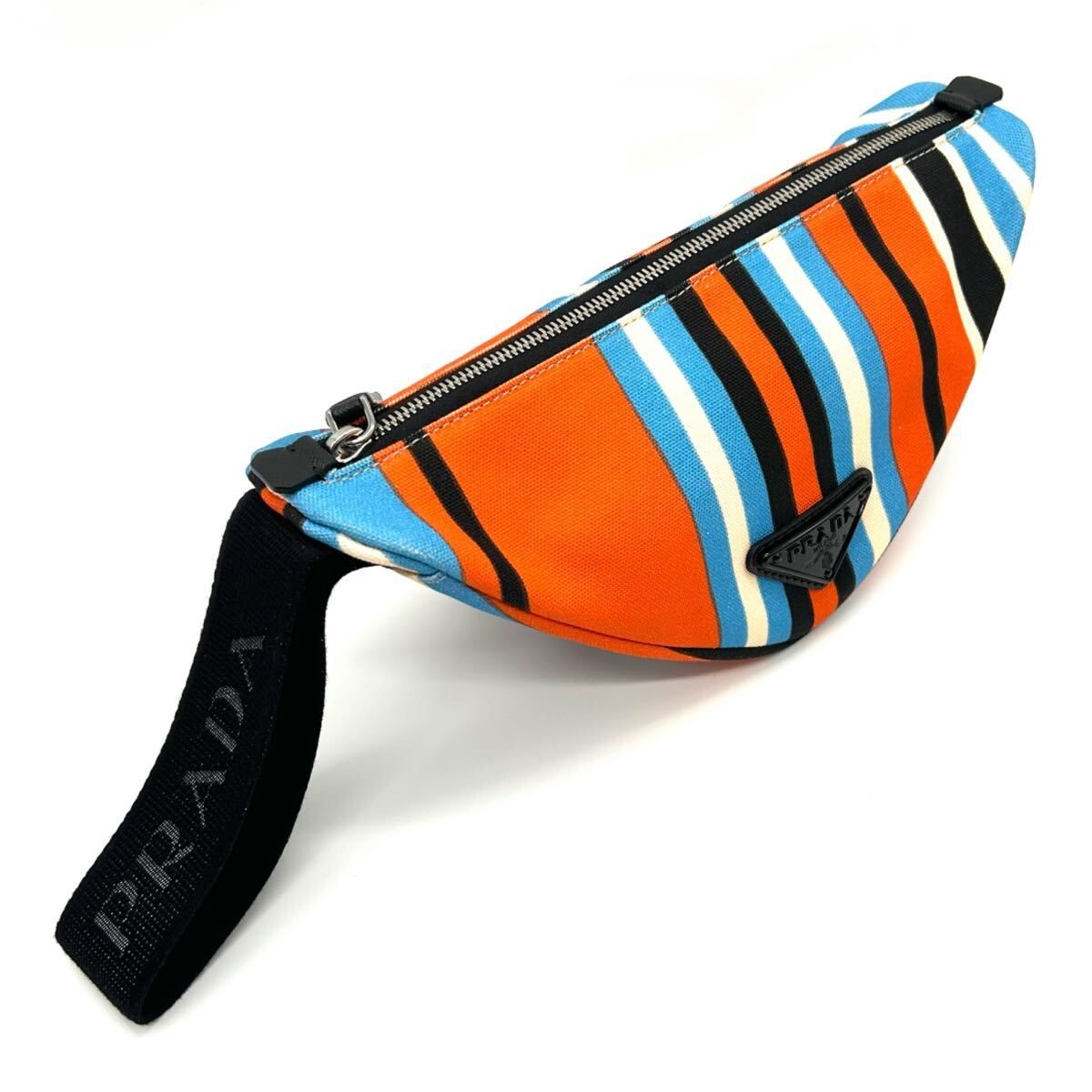 PRADA プラダ　トライアングル　美品　クラッチ　クラッチバッグ　ハンドバッグ　2NE053 キャンバス　三角　カナパ　CANAP BAIADERA 
