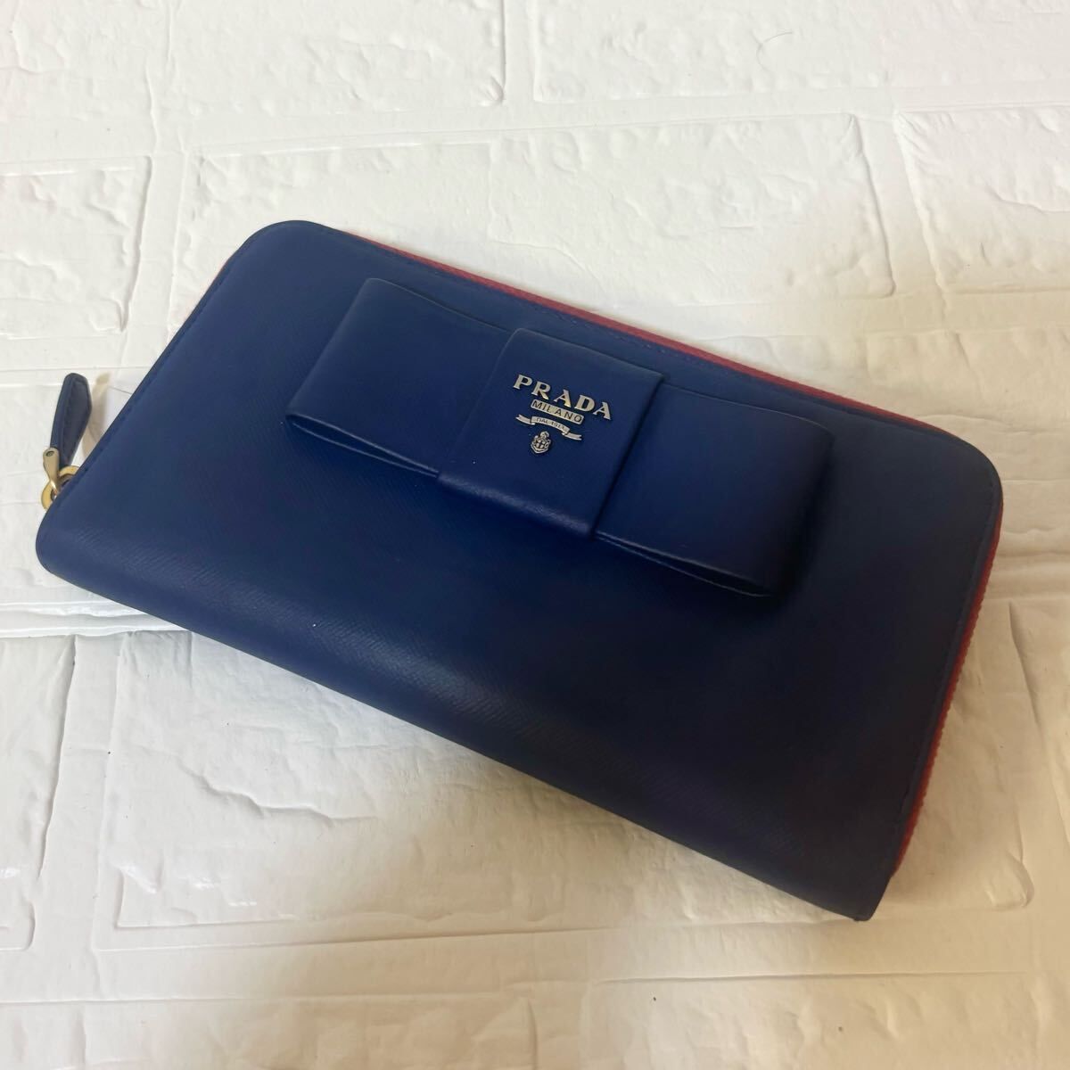 【極美品】 PRADA ラウンドファスナー 長財布