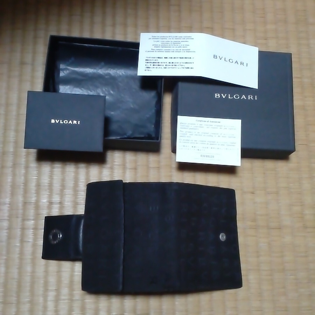 BVLGARI　ブルガリ　二つ折り財布　ロゴクリップ　黒　ブラック