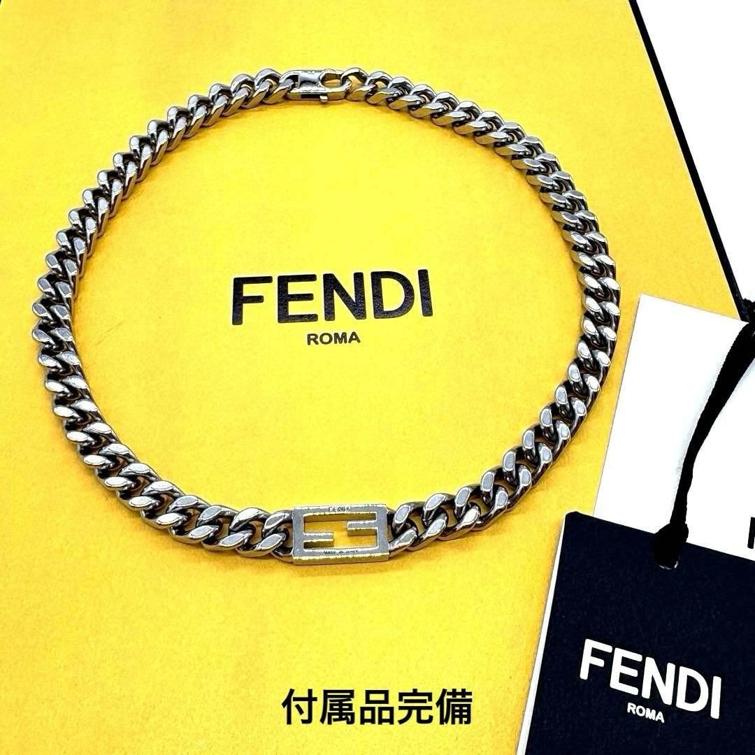 スニーカーダンク(スニダン) | 人気新作のスニーカー、トレカ、注目