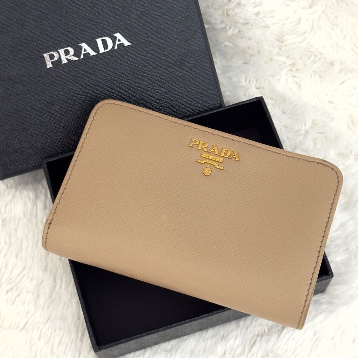 PRADA プラダ サフィアーノレザー ゴールド金具 二つ折り 財布