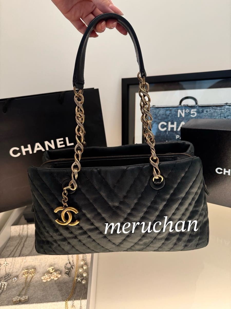 CHANEL シャネル Vステッチ シェブロン チェーンショルダー トートバッグ 黒 金 レザー 本革