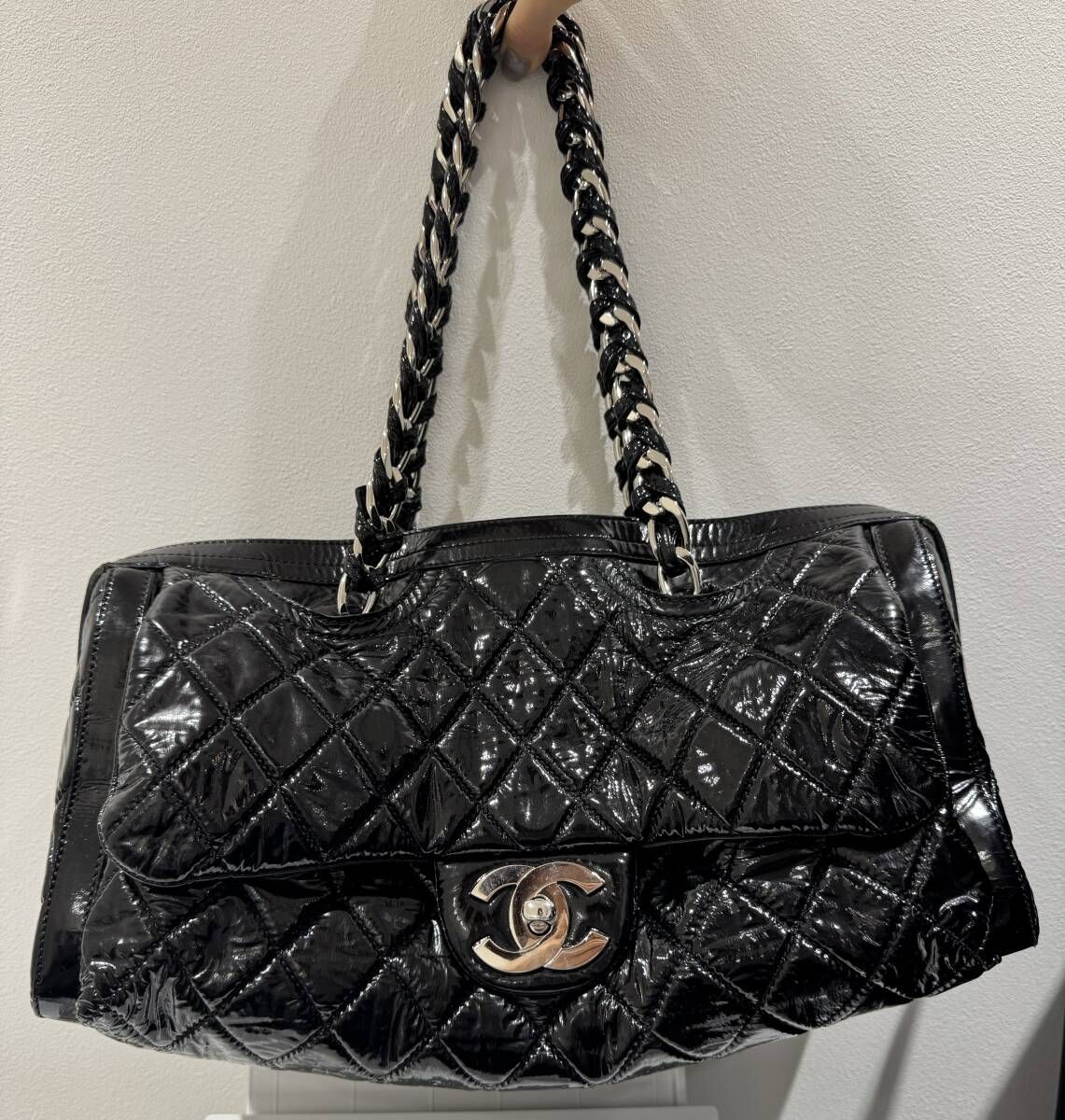 CHANEL シャネル パテントレザー エナメル マトラッセ ダブルチェーン ショルダー ボストン バッグ 黒