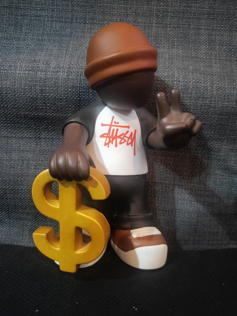 【箱付き】Stüssy /フィギュア stussy (ステューシー) フィギュア MEDICOM TOY P.A.P.｜トレファクONLINE
