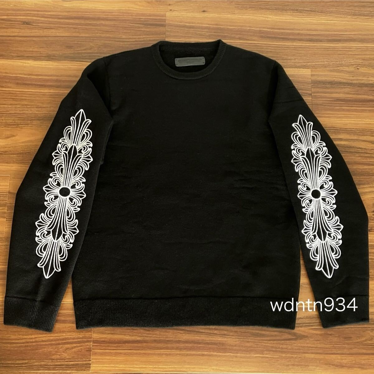 新作/新品 クロムハーツ 長袖Uネックニット フローラルクロス刺繍 カシミア100% 黒 ブラック L