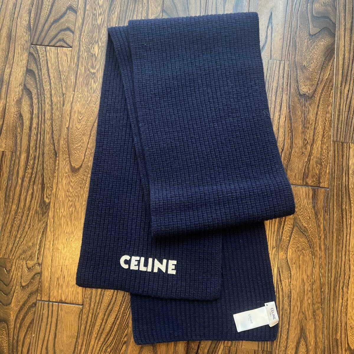 未使用CELINE リブ編みマフラー　ネイビー CELINE コピー マフラー リブ編み シンプル 高品質 暖かい 使いやすい