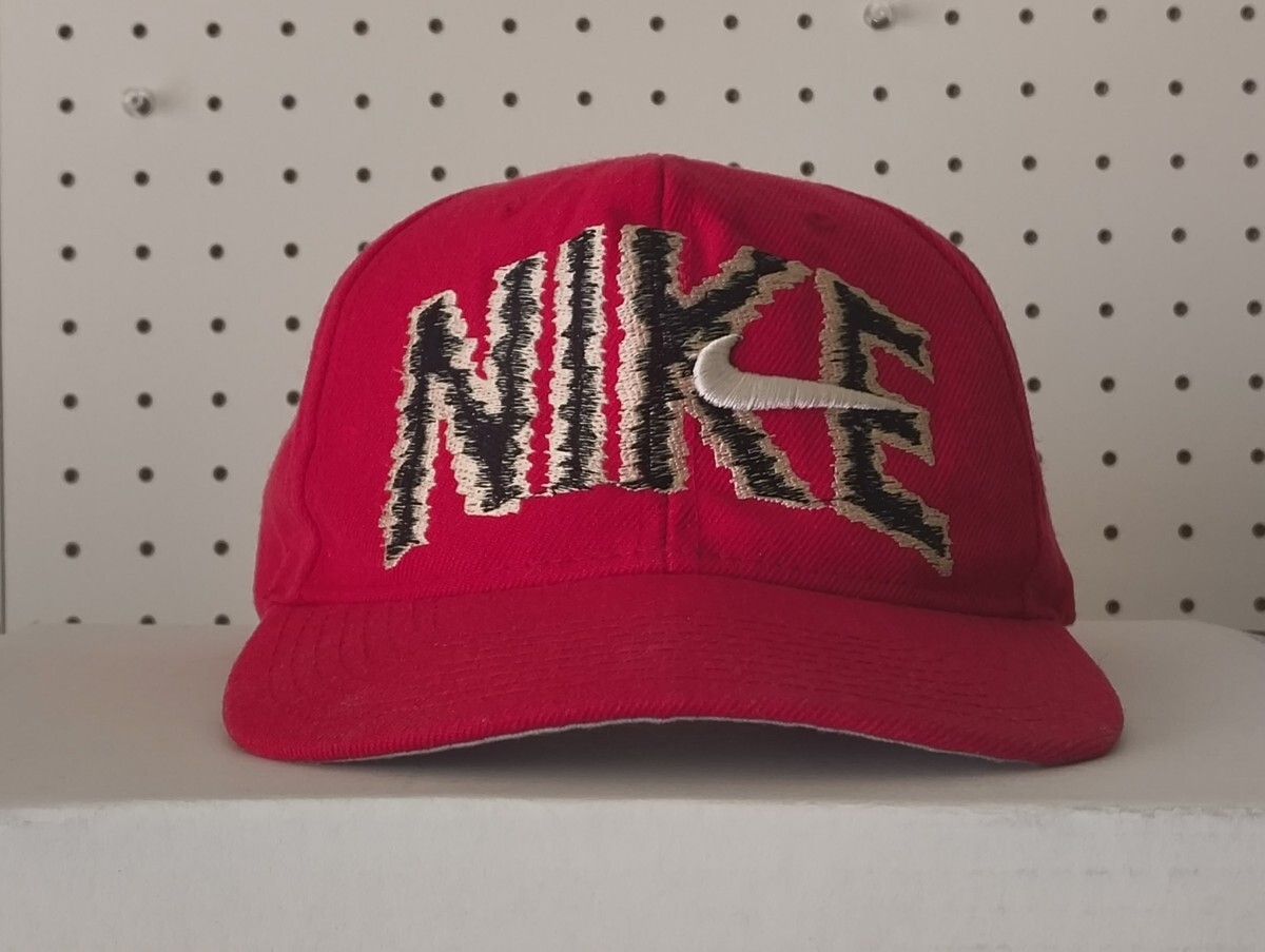 ナイキ　NIKE キャップ　ヴィンテージ　赤系　中古品 90s