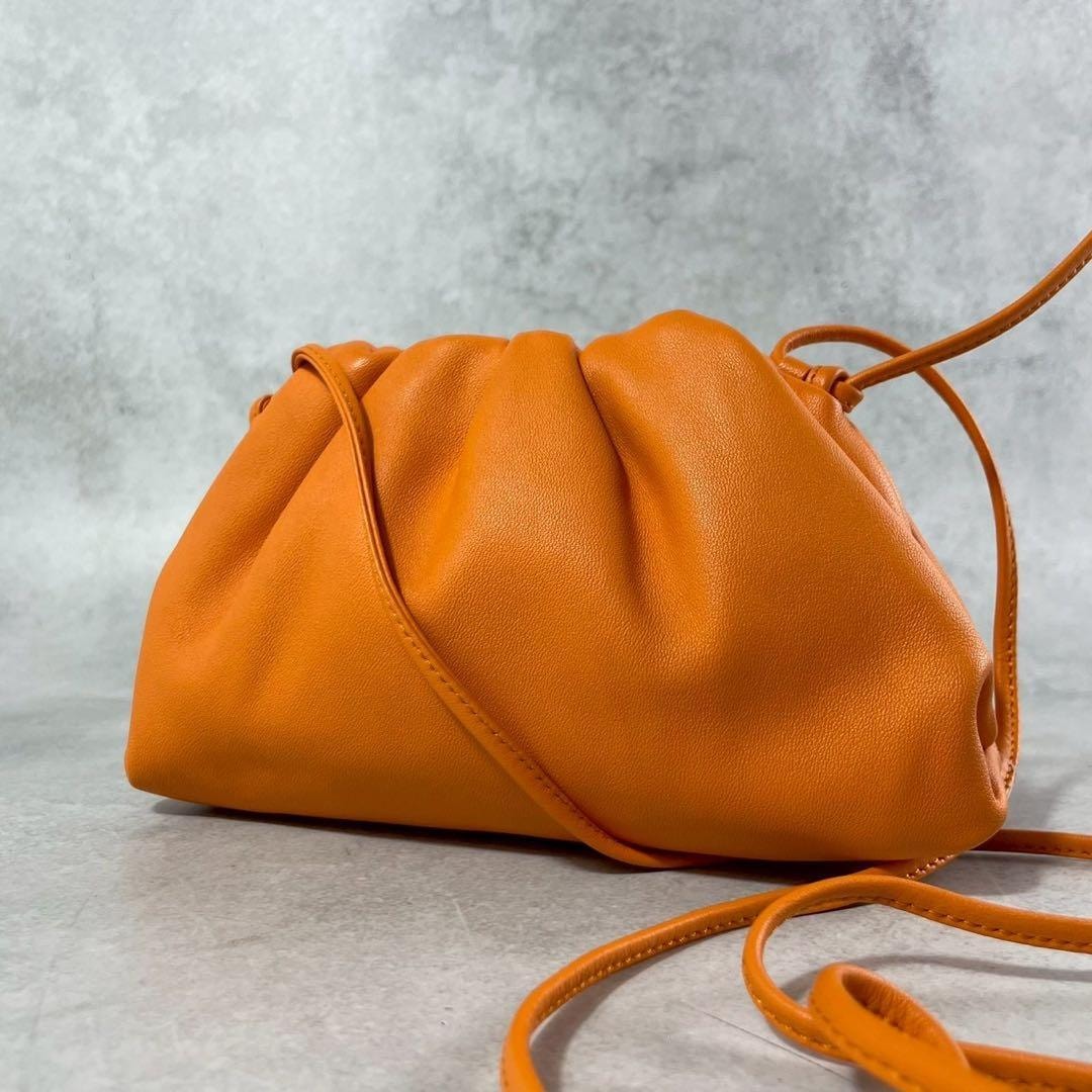 美品 BOTTEGAVENETA ボッテガヴェネタ ザ ショルダーポーチ オレンジ レザー BO8576669L ホーボー ショルダーバッグ ハンドバッグ レディース 600537 【中古】 ボッテガヴェネタ BOTTEGA VENETA ボッテガヴェネタ BOTTEGA VENETA