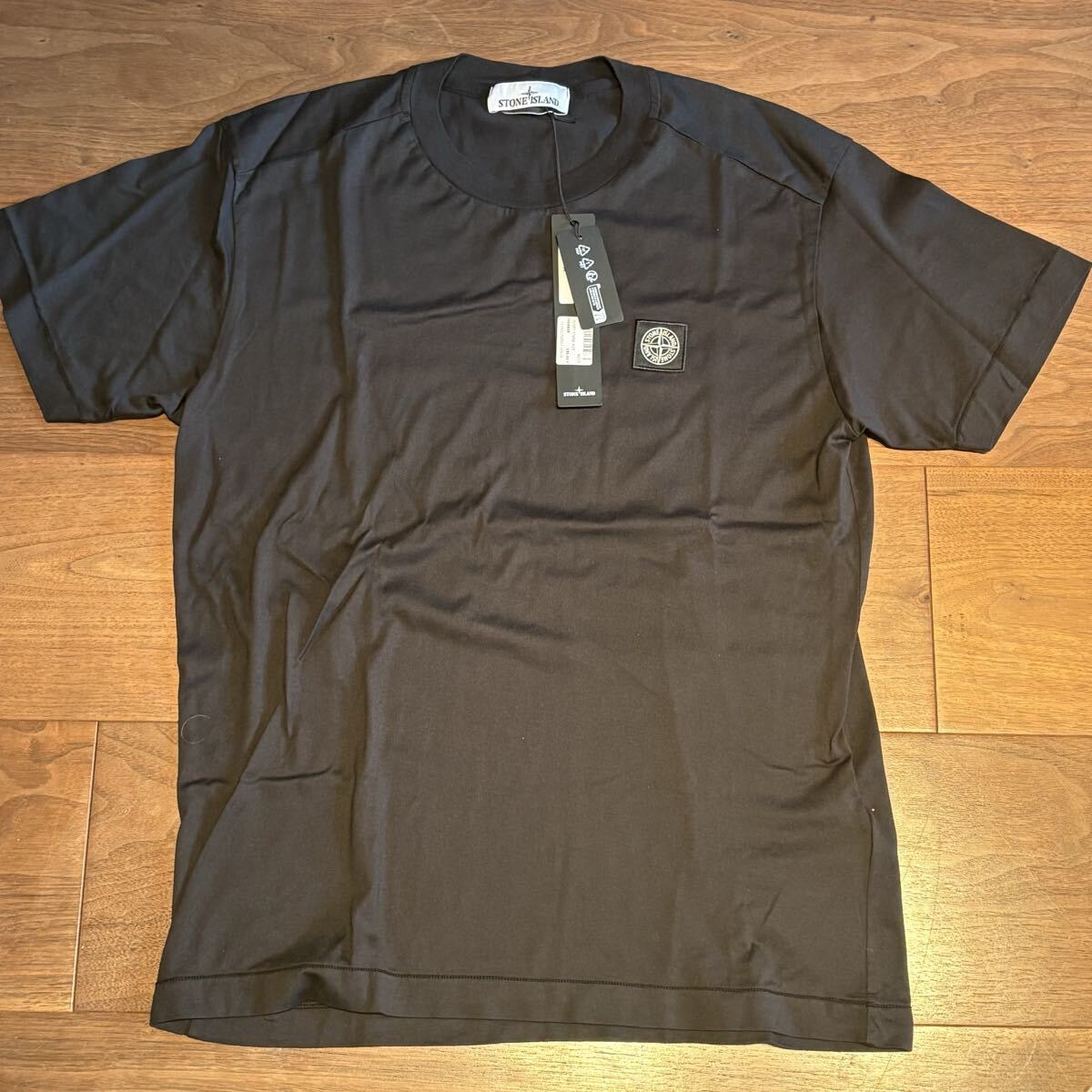 今期 新品 Stone Island ストーンアイランド Tシャツ M 黒