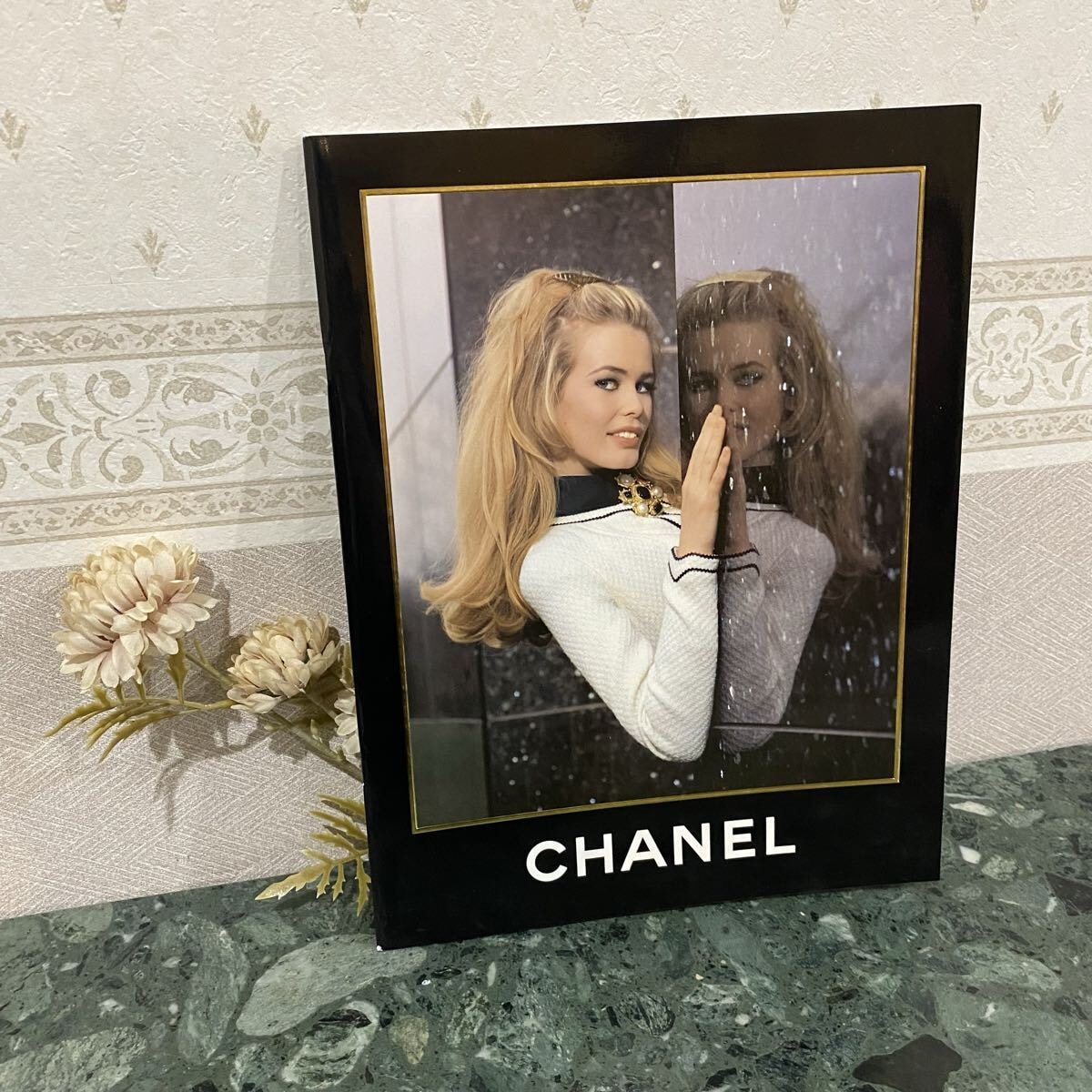 CHANELシャネル　1992-1993 秋冬コレクション　カタログ　（B） 【公式通販】 （A） カタログ 秋冬コレクション 1992-1993 シャネル CHANEL 女性情報誌