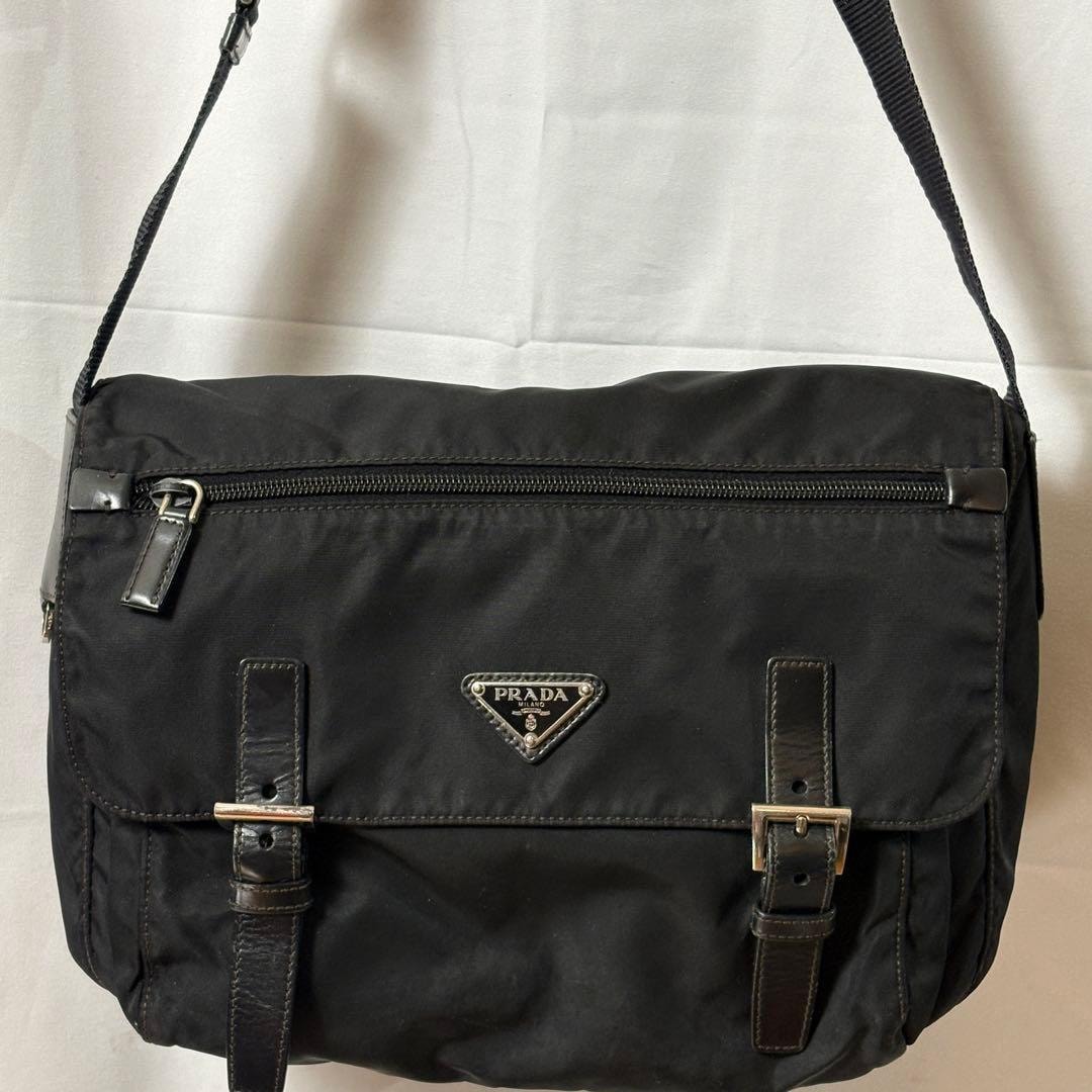 B (目立った傷や汚れなし)】正規品PRADAナイロン×レザーメッセンジャー