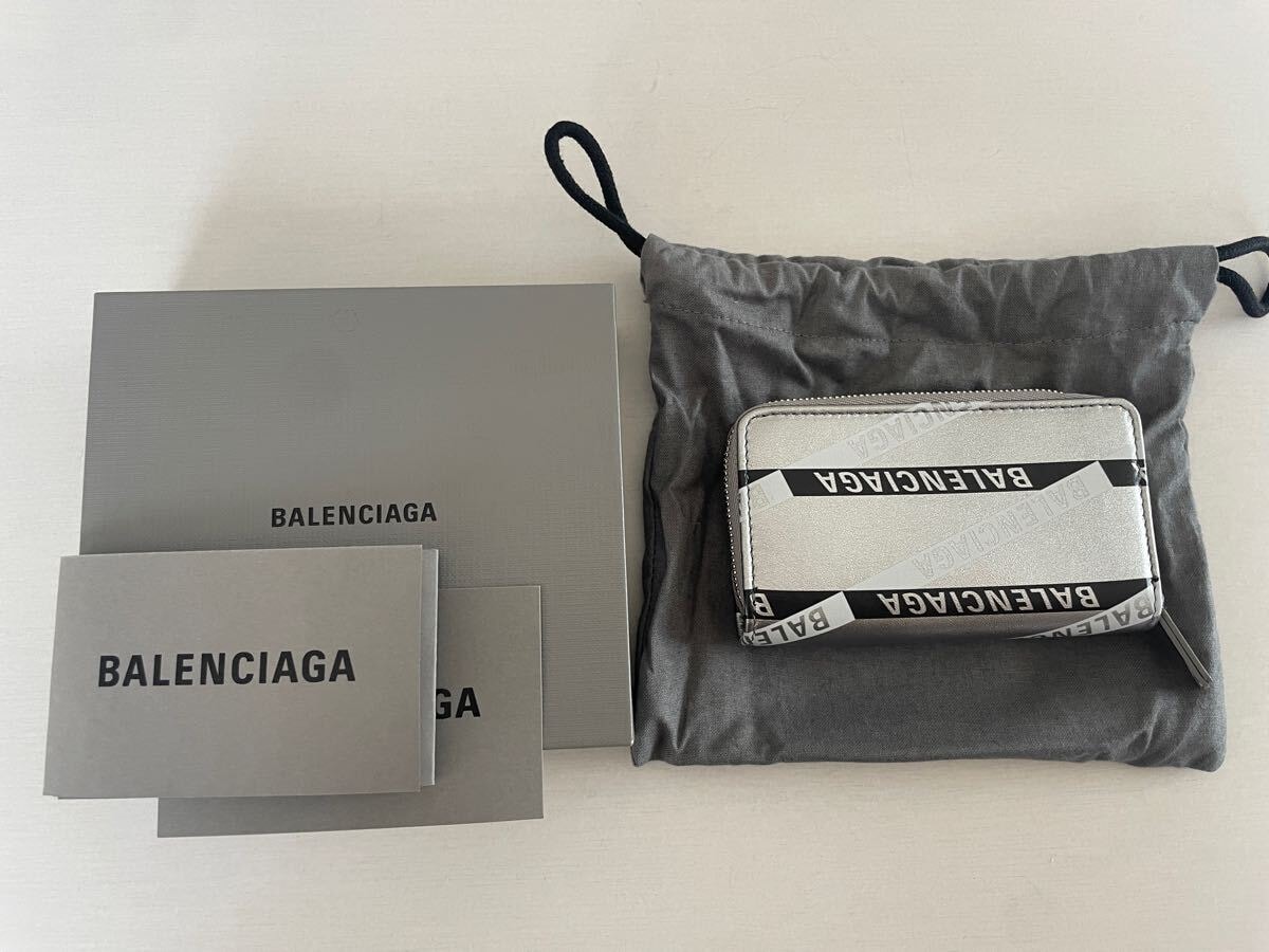 バレンシアガ　エブリデイ ラウンドファスナー コインケース　財布　カードケース　BALENCIAGA　コンパクトウォレット　小銭入れ　