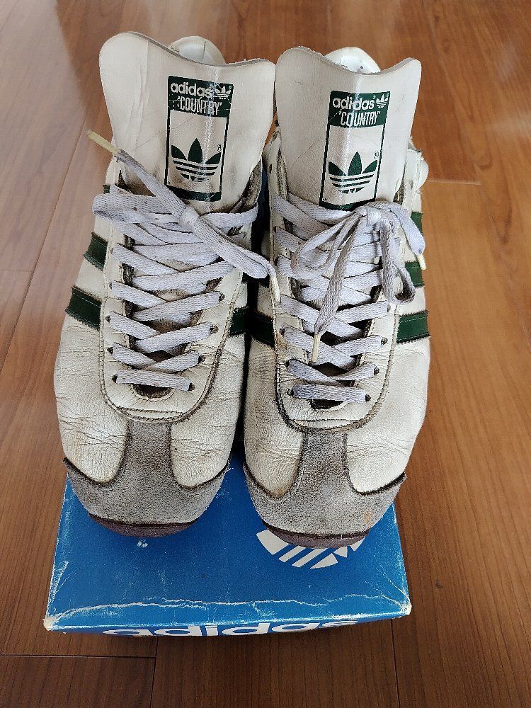 カントリー(Country)/adidas 人気の新作/中古通販【スニーカー