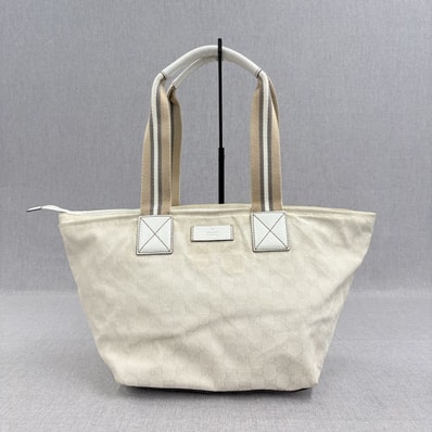 B (目立った傷や汚れなし)】GUCCI グッチ GG ロゴ 金具 レザー PVC B (目立った傷や汚れなし)】GUCCI グッチ GG ロゴ 金具 レザー PVC