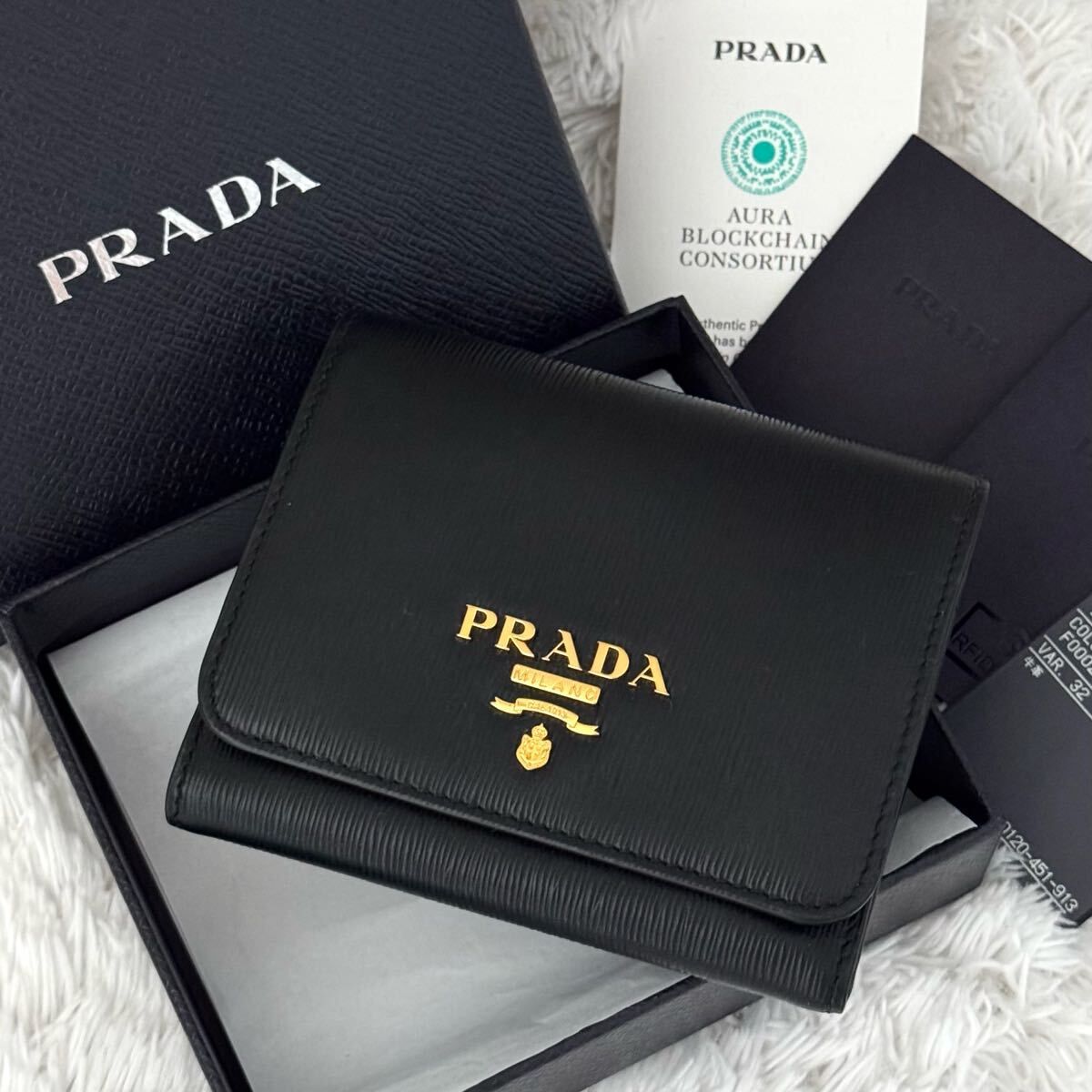 ☆未使用級☆RFID内蔵 PRADA プラダ ヴィッテロムーヴレザー 財布 ICチップ 新型 三つ折り ゴールド金具 ブラック