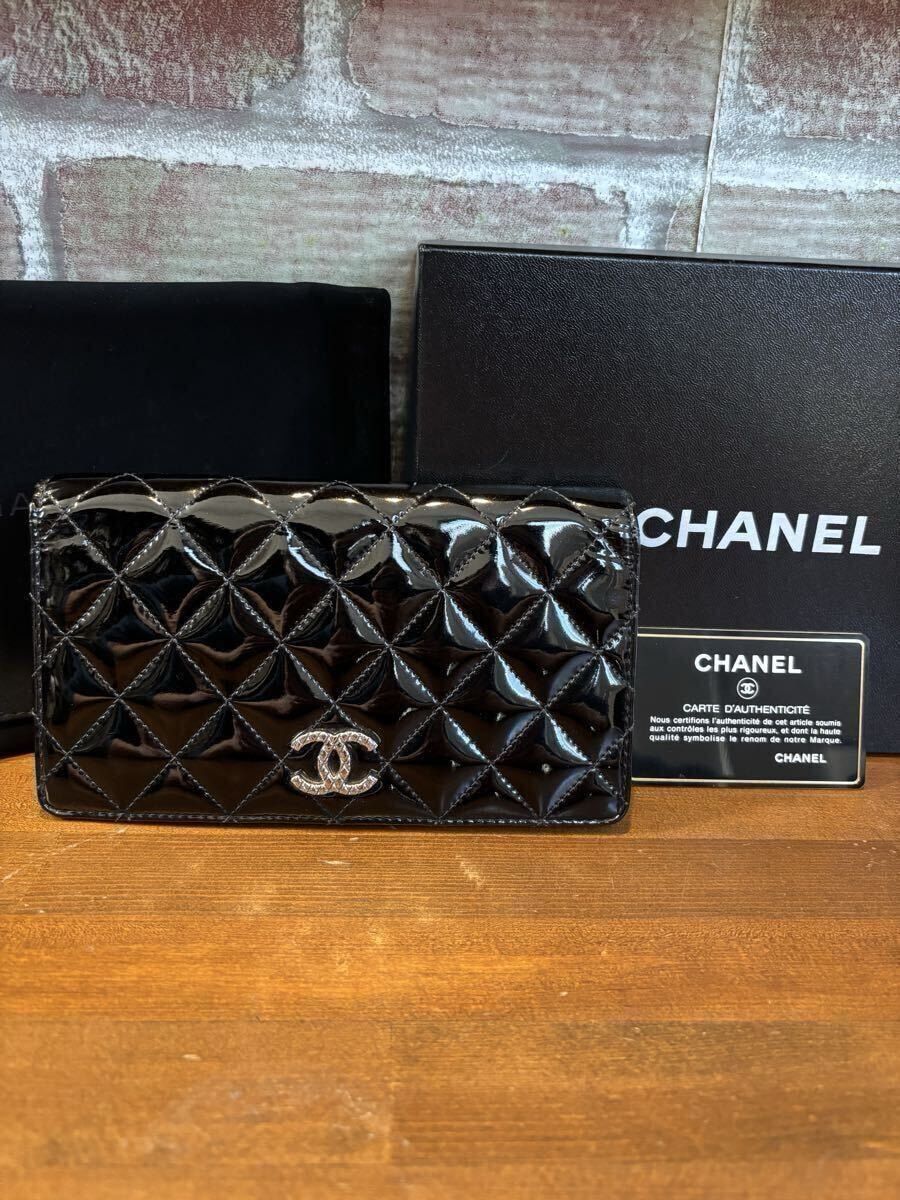 美品CHANEL シャネル マトラッセ パテントレザーウォレット 二つ折り正規品 未使用に近い】美品CHANEL シャネル マトラッセ パテントレザー