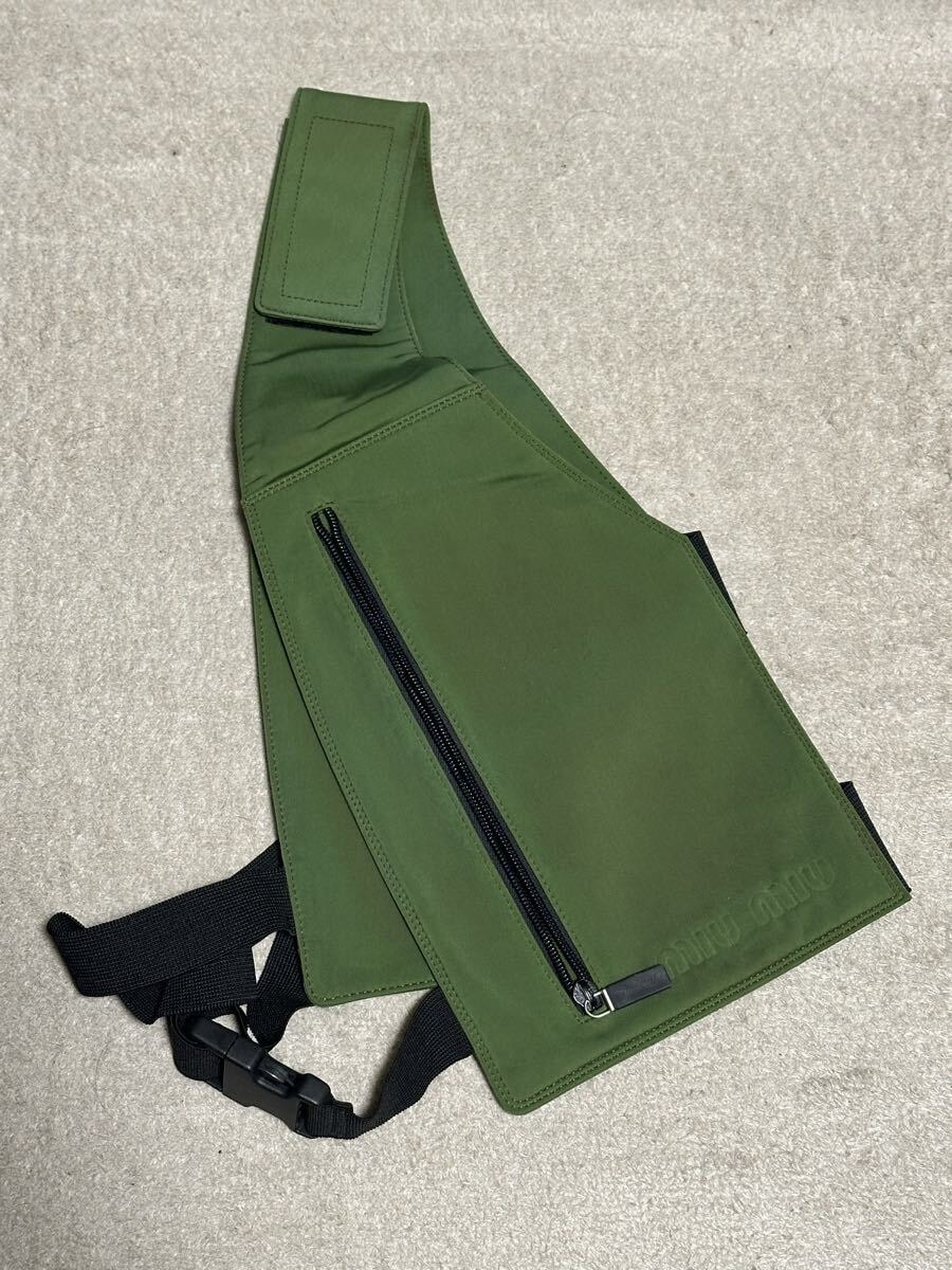 スニーカーダンク(スニダン) | 人気新作のスニーカー、トレカ、注目