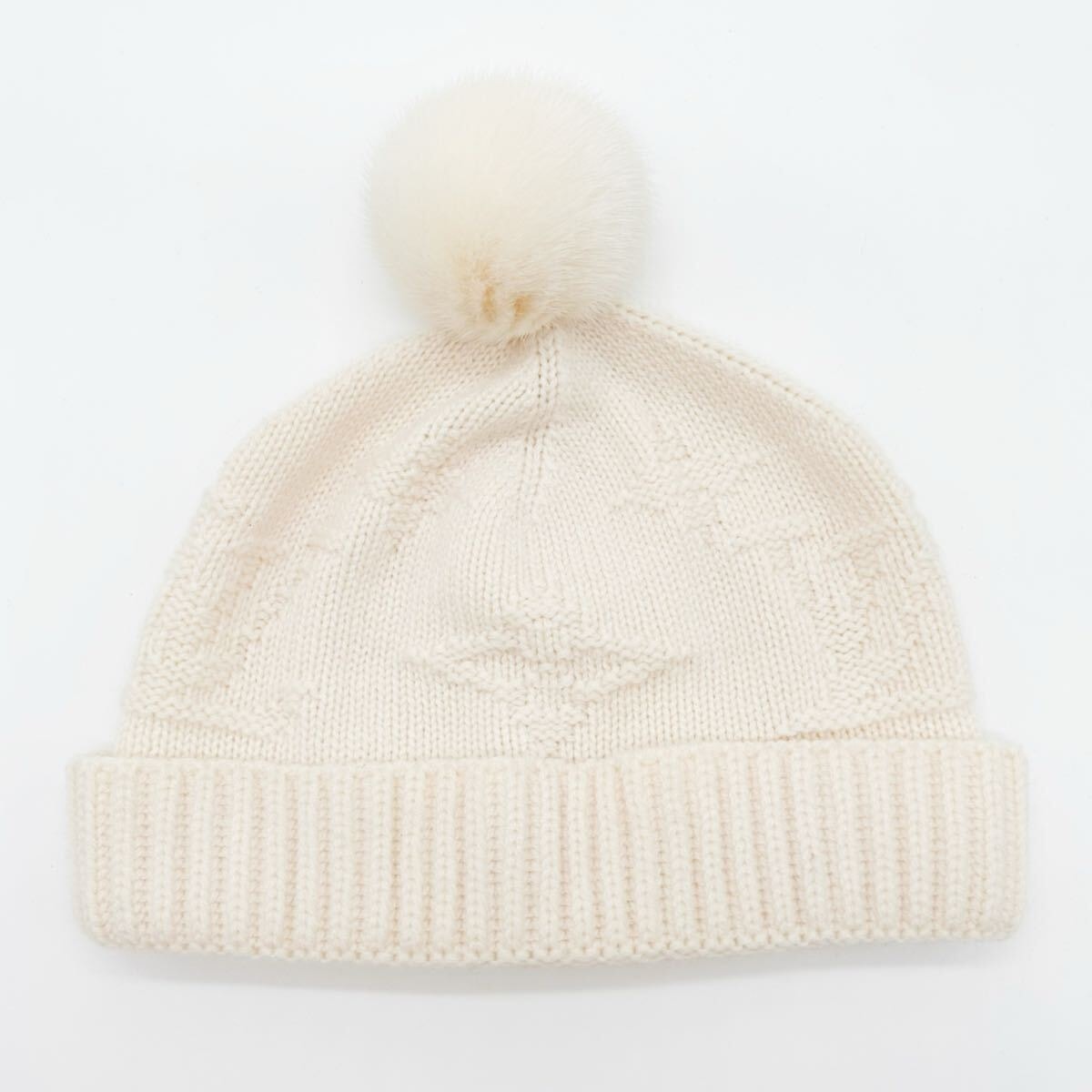 LOUIS VITTON ルイ・ヴィトン　ニットキャップ　ポンポン　ホワイト　カシミヤ　ミンク　レディース　帽子　ニット帽　ヴィトン