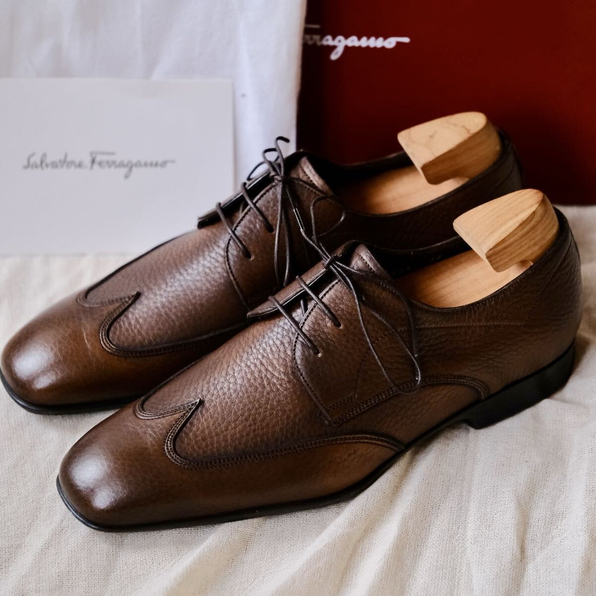 A+ (新品・未使用(ワケあり))】新品SalvatoreFerragamoブラインド
