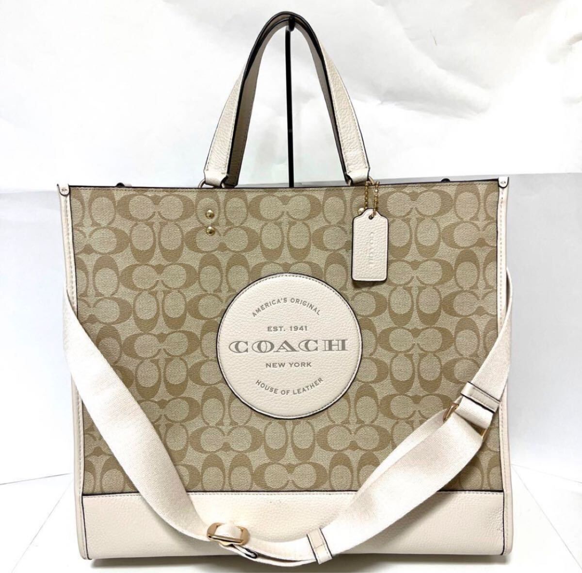 COACH コーチ デンプシー トートバッグ 40 シグネチャー キャンバス ウィズ コーチ パッチ C1789 ライトカーキ チョーク 中古