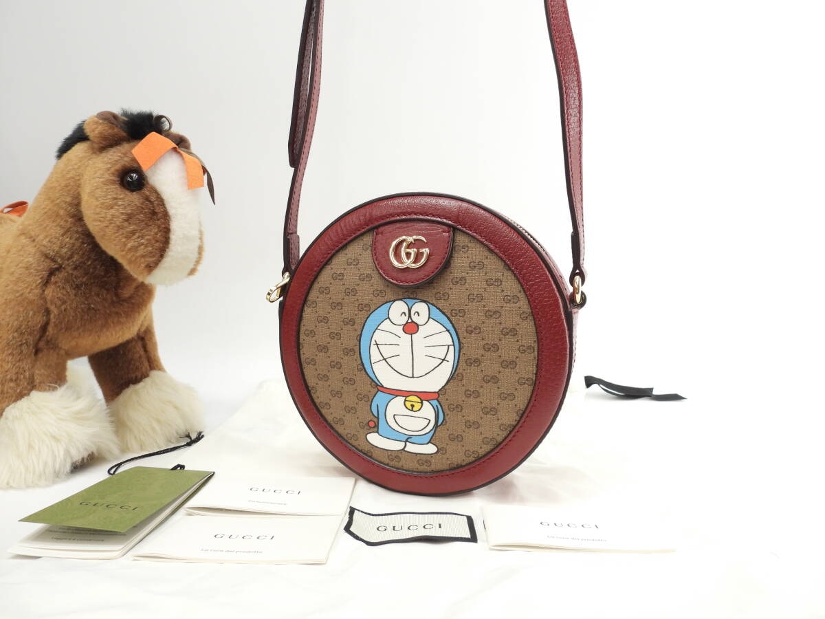 N2300 新同!! グッチ ドラえもんコラボ マイクロGG ボディバッグ N2300 新同!! グッチ ドラえもんコラボ マイクロGG ボディバッグ