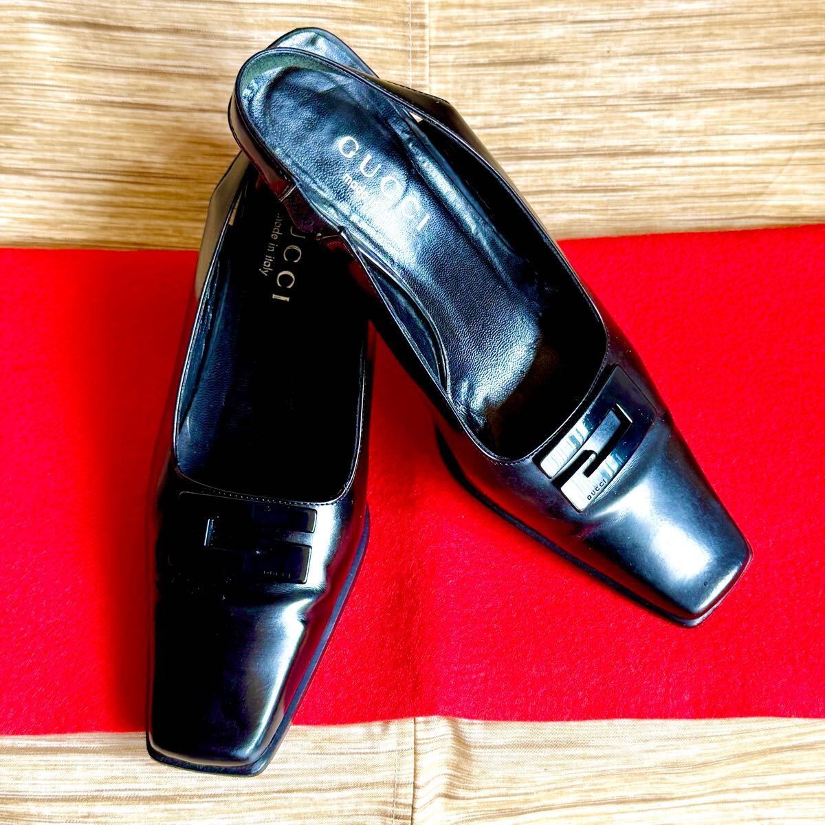 【ユーズド】GUCCI グッチパンプス35 (約22cm)Gロゴバックストラップ 黒 レザー