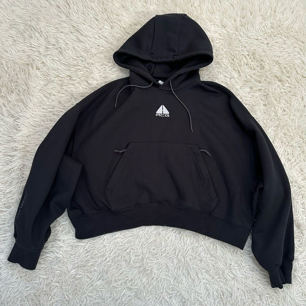 【NIKE】ナイキAGC パーカー S 短丈 ブラック