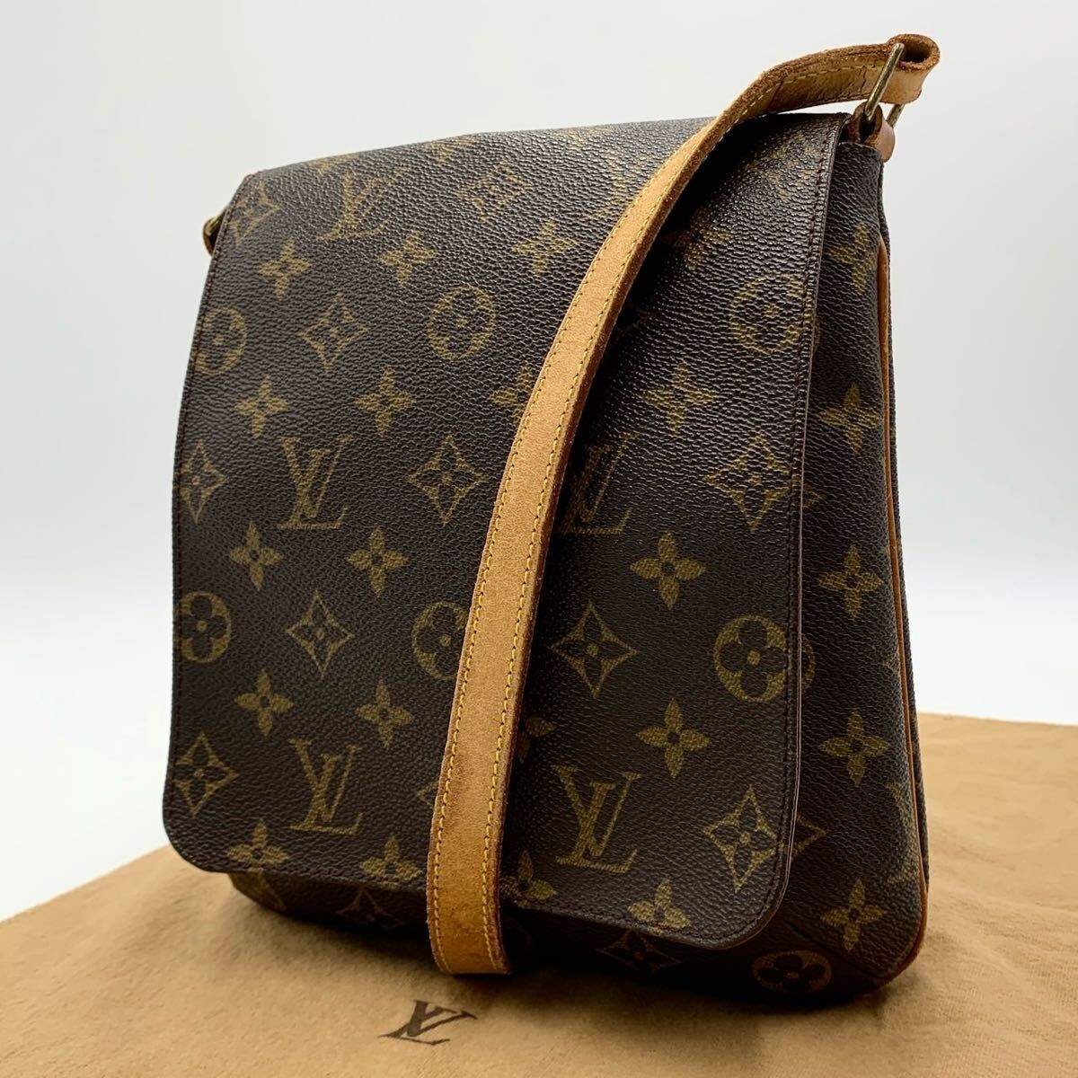 LOUIS VUITTON ルイヴィトン ミュゼット サルサ ショート ショルダーバッグ