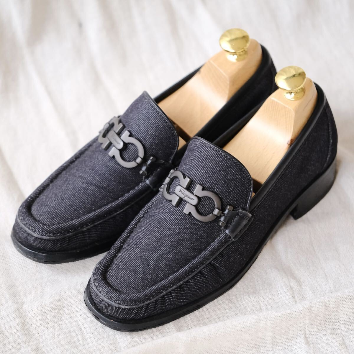 Salvatore Ferragamo インディゴガンチーニローファー5C