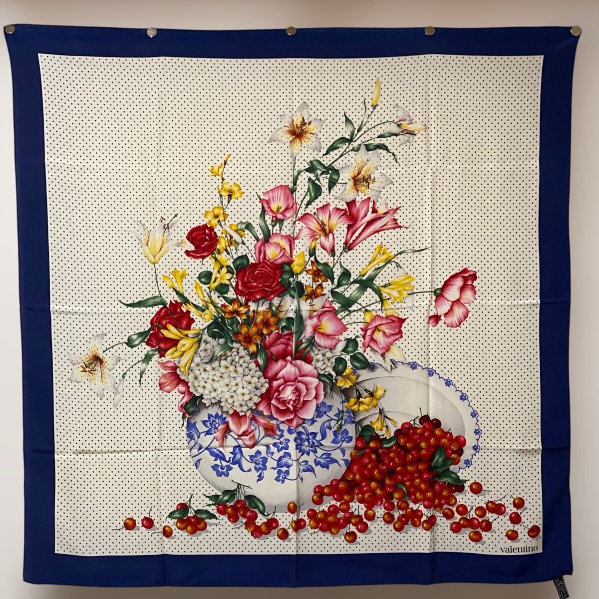 valentino 大判シルクスカーフ フローラル 花柄 果物 ボタニカル ヴァレンティノ VINTAGE